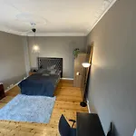 Happy Days Private Room In The Heart Of Bislett